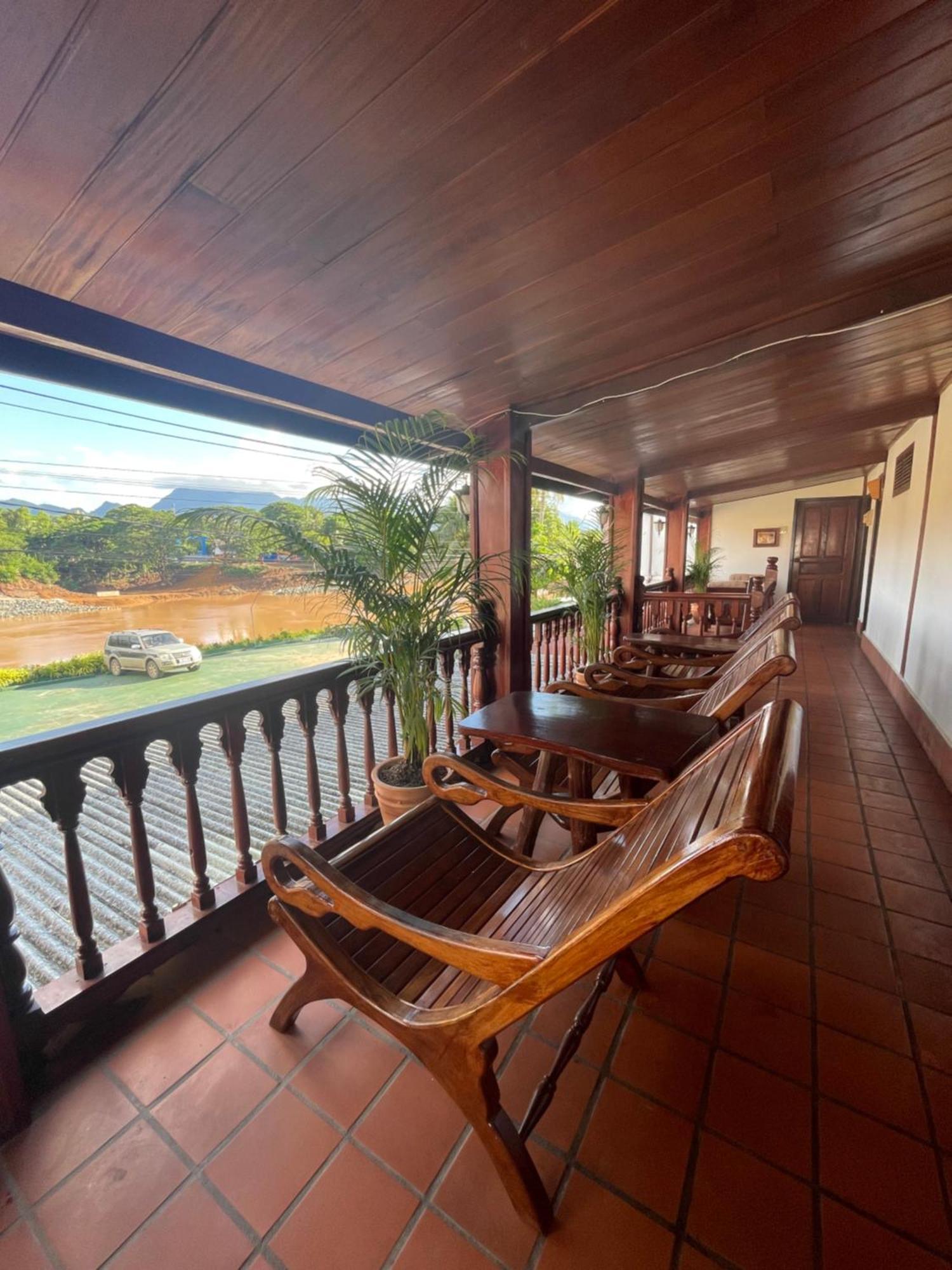 Luang Prabang - Villa Ouis Namkhan Riverside 2 Екстер'єр фото