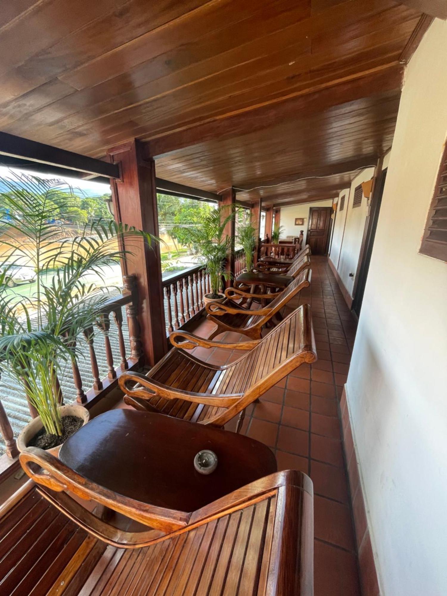 Luang Prabang - Villa Ouis Namkhan Riverside 2 Екстер'єр фото