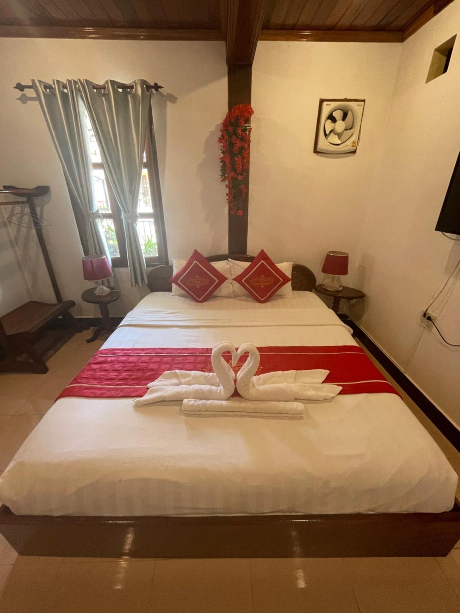 Luang Prabang - Villa Ouis Namkhan Riverside 2 Екстер'єр фото
