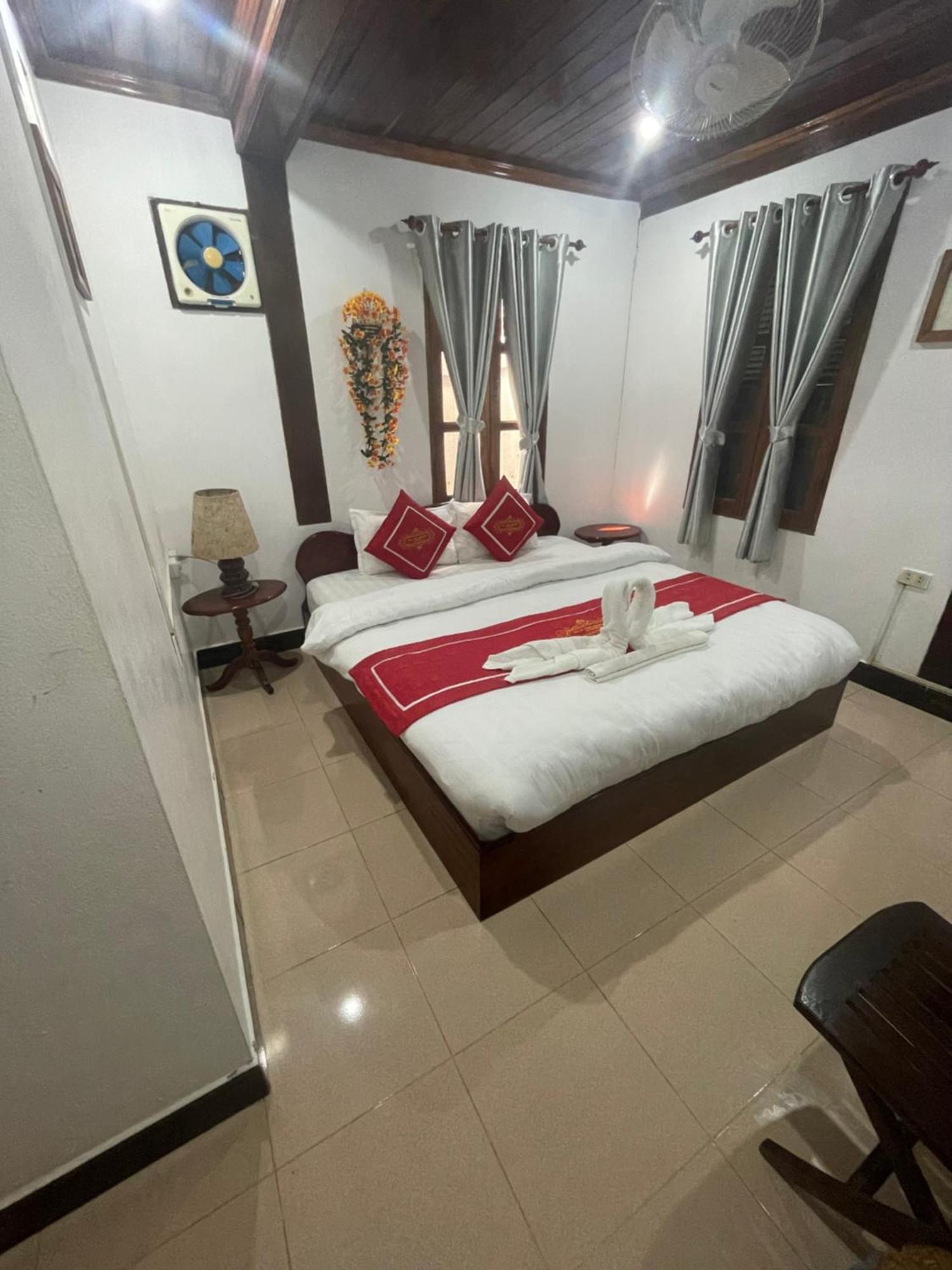 Luang Prabang - Villa Ouis Namkhan Riverside 2 Екстер'єр фото