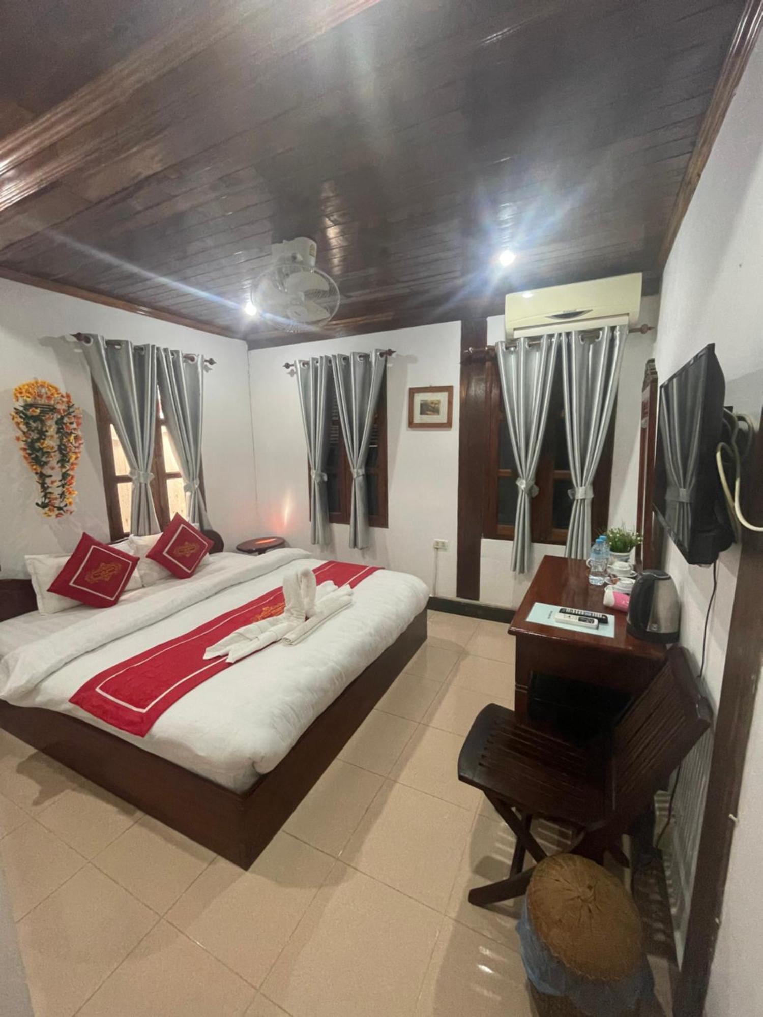 Luang Prabang - Villa Ouis Namkhan Riverside 2 Екстер'єр фото