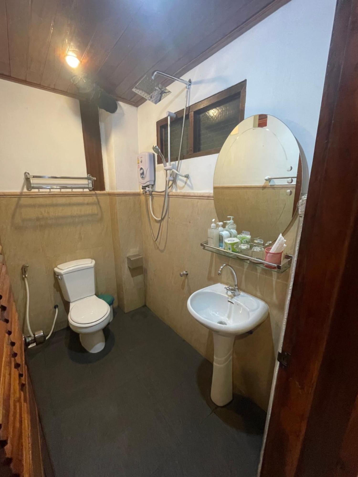 Luang Prabang - Villa Ouis Namkhan Riverside 2 Екстер'єр фото